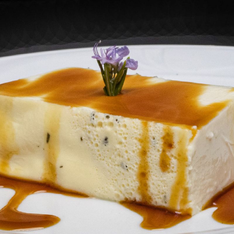 Panna cotta vaniglia e rosmarino